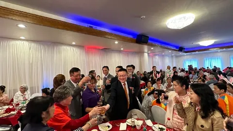 曼联今昔对比鲜明，即便弗格森归来亦难止跌势，亟需重燃“曼联梦”精神传承。