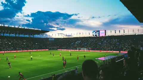 皇马VS马竞：十年巅峰对决，足球盛宴再现